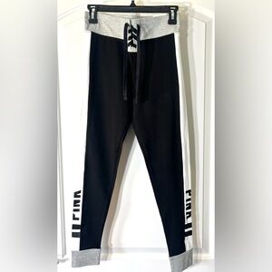 PINK Victoria’s Secret Leggings